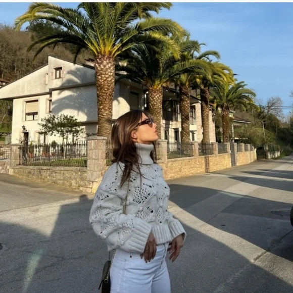 Zara * Cable Knit Sweater With Buttoned Cuffs - Picture 12 of 16